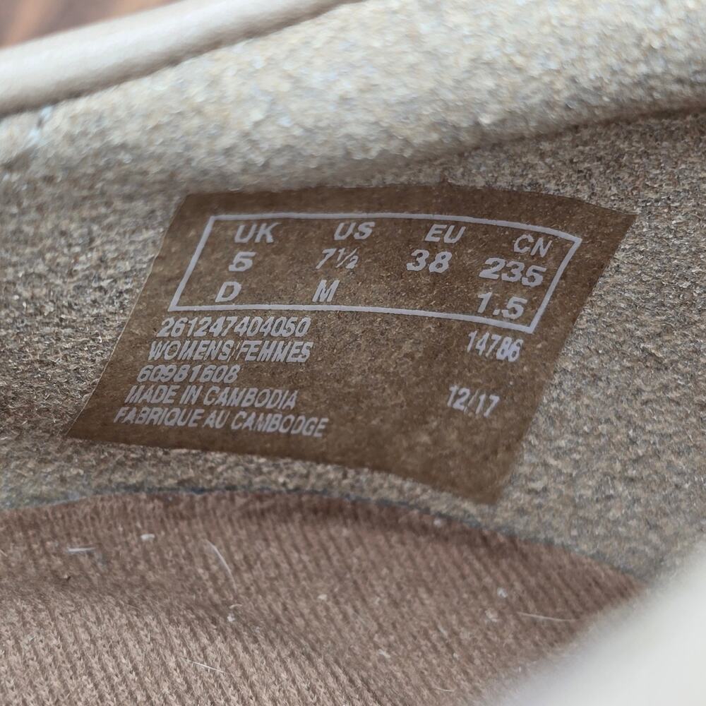 Clarks Flats Womens 7.5 M Nude Beige Leather Perforated Comfort Espadrille Shoes